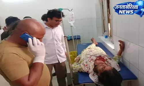 बलिया में पारिवारिक विवाद, महिला को चाकू मारकर घायल किया बलिया में पारिवारिक विवाद, महिला को चाकू मारकर घायल किया