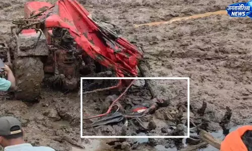 CG BREAKING: खेत की जुताई के दौरान पलटा ट्रैक्टर, चालक की मौत