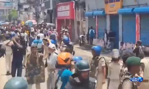 पटना से सीतामढ़ी तक हंगामा, NEET मामले में प्रदर्शनकारियों पर पुलिस कार्रवाई