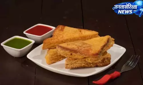 ब्रेड और आलू से तैयार करें स्वादिष्ट पकोड़े ब्रेड और आलू से तैयार करें स्वादिष्ट पकोड़े