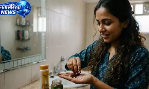 हेयर फॉल रोकने का घरेलू तरीका, कॉफी से बढ़ाएं बालों की चमक