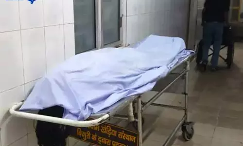 CG: आंगनबाड़ी सहायिका की करंट लगने से मौत, मोटर निकालते समय गई जान
