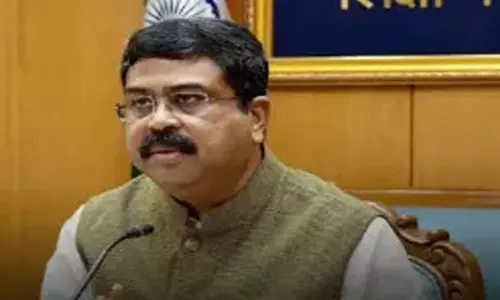NEET विवाद पर सियासी हलचल तेज, धर्मेंद्र प्रधान के इस्तीफे के बाद बदला शिक्षा मंत्रालय NEET विवाद पर सियासी हलचल तेज, धर्मेंद्र प्रधान के इस्तीफे के बाद बदला शिक्षा मंत्रालय