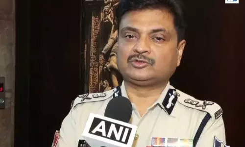सुना बेशा दर्शन के लिए पुरी में उमड़ी श्रद्धालुओं की भीड़ सुना बेशा दर्शन के लिए पुरी में उमड़ी श्रद्धालुओं की भीड़