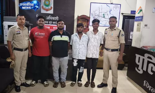 CG: सार्वजनिक स्थान पर मारपीट करने वाले चार आरोपी गिरफ्तार CG: सार्वजनिक स्थान पर मारपीट करने वाले चार आरोपी गिरफ्तार