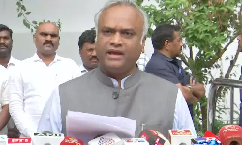 छात्रों को कॉकरोच कहने पर प्रियंक खड़गे का केंद्र पर हमला छात्रों को कॉकरोच कहने पर प्रियंक खड़गे का केंद्र पर हमला