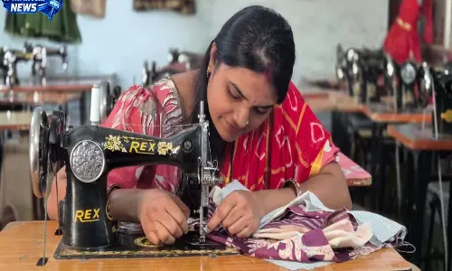 मुख्यमंत्री कौशल विकास योजना से बदली नीलिमा की जिंदगी मुख्यमंत्री कौशल विकास योजना से बदली नीलिमा की जिंदगी
