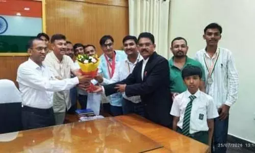 राज्य व राष्ट्रीय स्तर के शूटिंग खिलाड़ियों ने कलेक्टर अजीत वसंत से की सौजन्य भेंट राज्य व राष्ट्रीय स्तर के शूटिंग खिलाड़ियों ने कलेक्टर अजीत वसंत से की सौजन्य भेंट