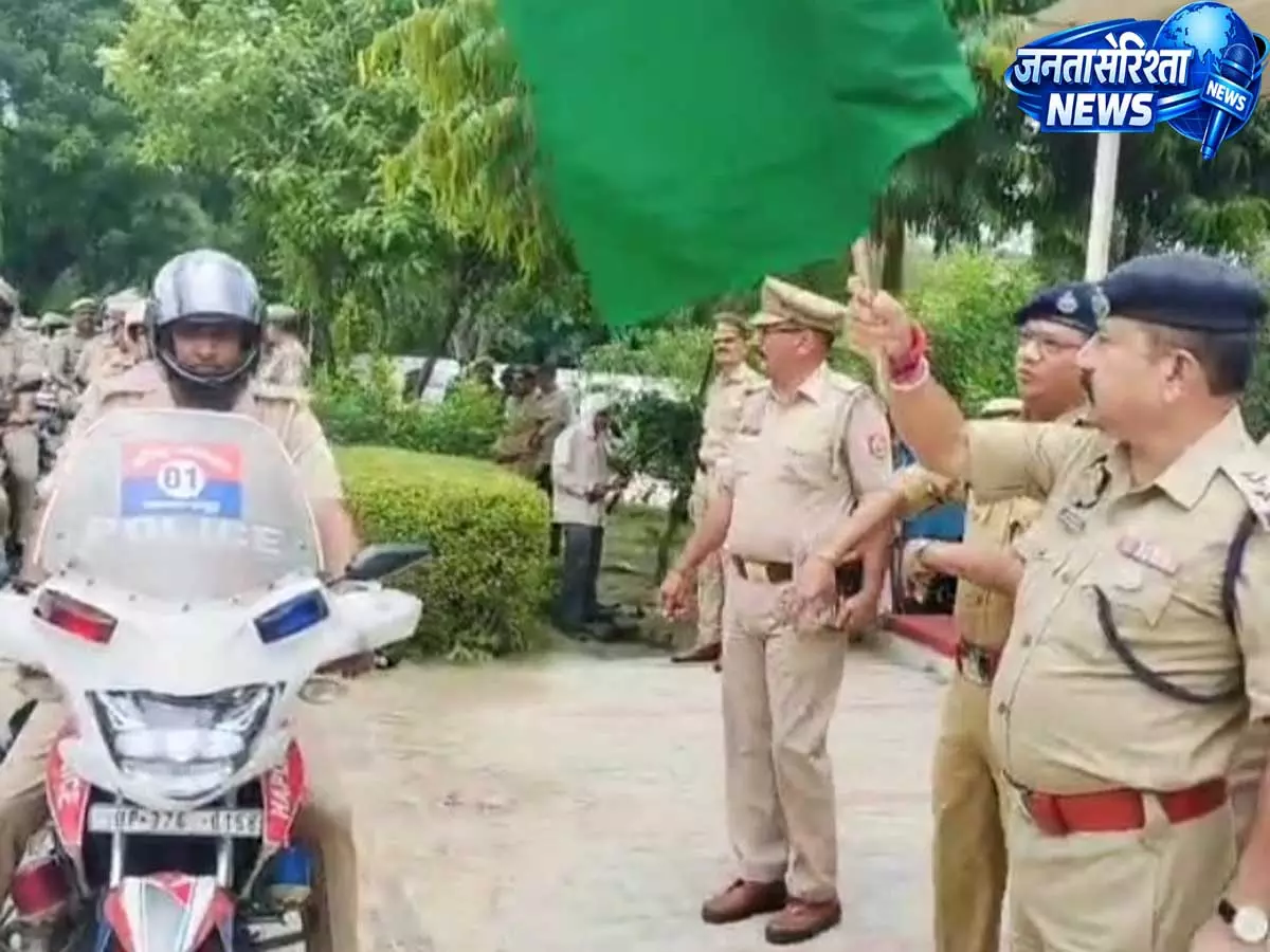 कांवड़ यात्रा की सुरक्षा को हापुड़ पुलिस तैयार, 17 सेक्टरों में दौड़ेंगी मोबाइल बाइक टीमें कांवड़ यात्रा की सुरक्षा को हापुड़ पुलिस तैयार, 17 सेक्टरों में दौड़ेंगी मोबाइल बाइक टीमें