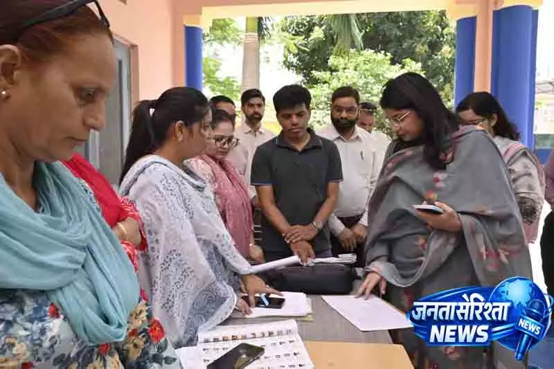 Haryana में 33.84 लाख मतदाताओं पर संकट Haryana में 33.84 लाख मतदाताओं पर संकट