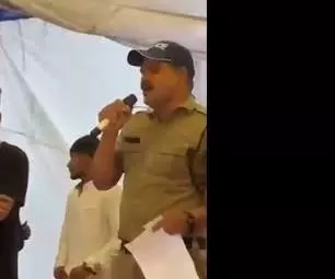 Haldwani: वर्दी में रहकर बगावत, सिपाही के खिलाफ विभागीय कार्रवाई संभव Haldwani: वर्दी में रहकर बगावत, सिपाही के खिलाफ विभागीय कार्रवाई संभव