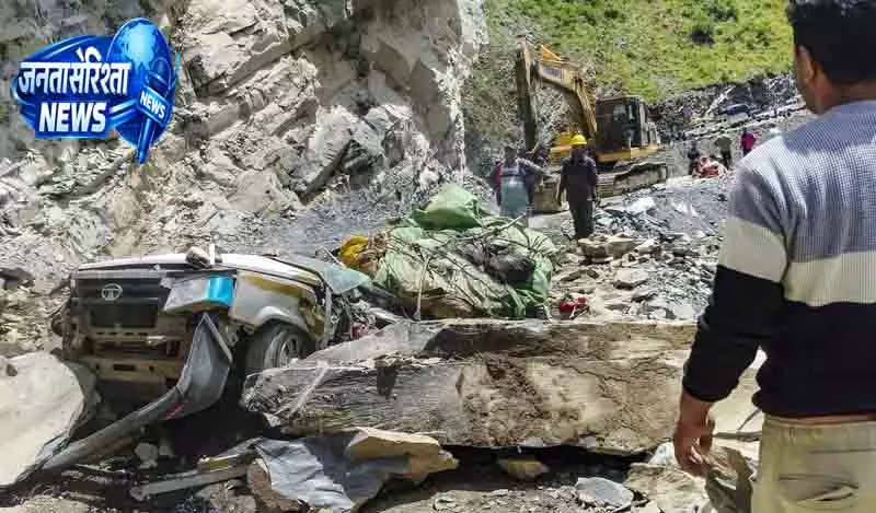 लाहौल भूस्खलन हादसे में 13 की मौत लाहौल भूस्खलन हादसे में 13 की मौत