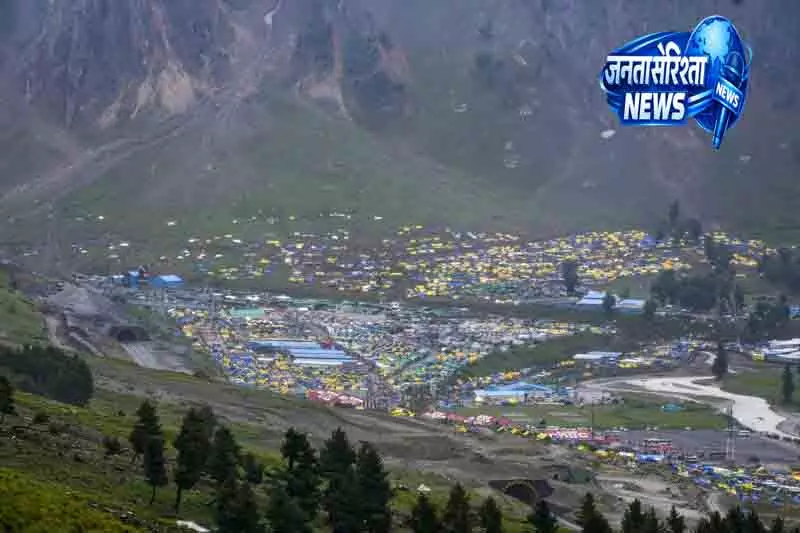 Jammu मौसम सुधरते ही अमरनाथ यात्रा दोबारा शुरू Jammu मौसम सुधरते ही अमरनाथ यात्रा दोबारा शुरू