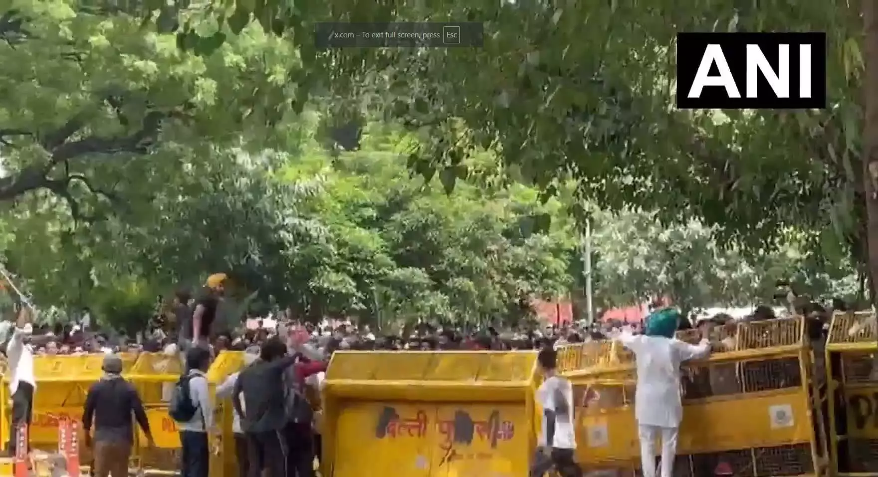 Gen-Z के आगे झुकी सरकार, छात्र आंदोलन के बीच केंद्रीय शिक्षा मंत्री का इस्तीफा, Jantar Mantar का लेटेस्ट वीडियो