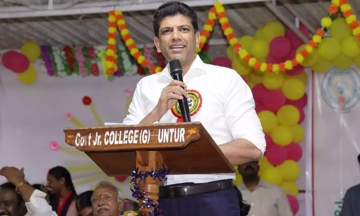 सरकार ने शिक्षा के लिए 11% बजट आवंटित किया: पेम्मासानी सरकार ने शिक्षा के लिए 11% बजट आवंटित किया: पेम्मासानी