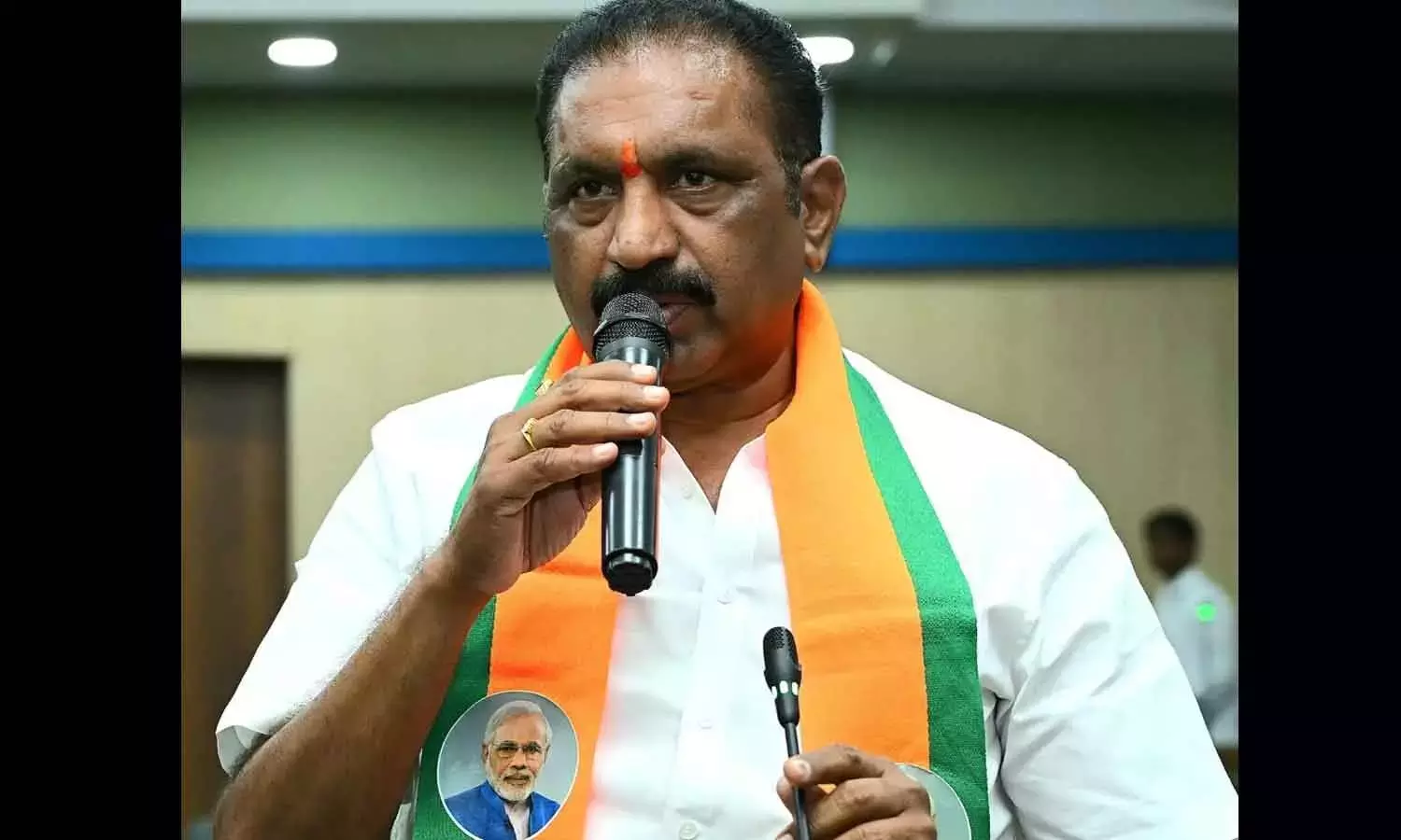 Telangana: नीट पेपर लीक के लिए प्रधान को इस्तीफा देना चाहिए: विधायक नागराजू Telangana: नीट पेपर लीक के लिए प्रधान को इस्तीफा देना चाहिए: विधायक नागराजू