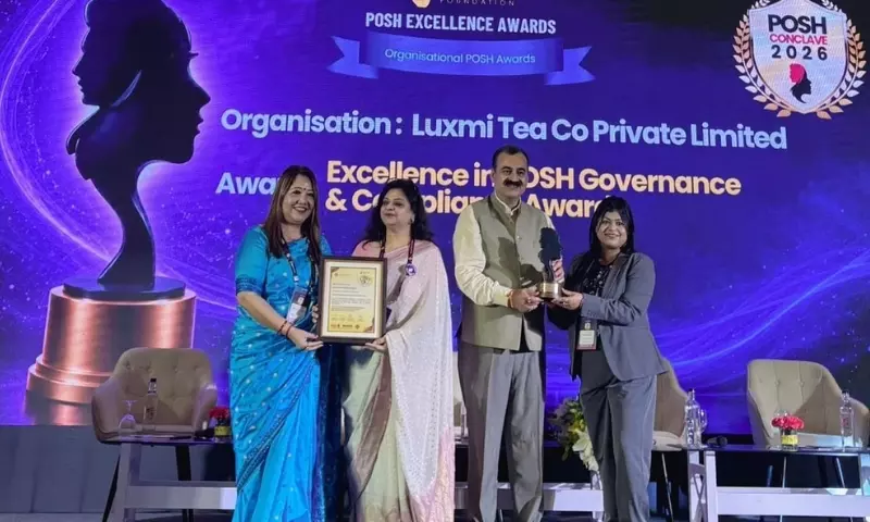 लक्ष्मी टी ने जीता राष्ट्रीय POSH अवॉर्ड, चाय बागानों में सुरक्षित माहौल की पहल लक्ष्मी टी ने जीता राष्ट्रीय POSH अवॉर्ड, चाय बागानों में सुरक्षित माहौल की पहल