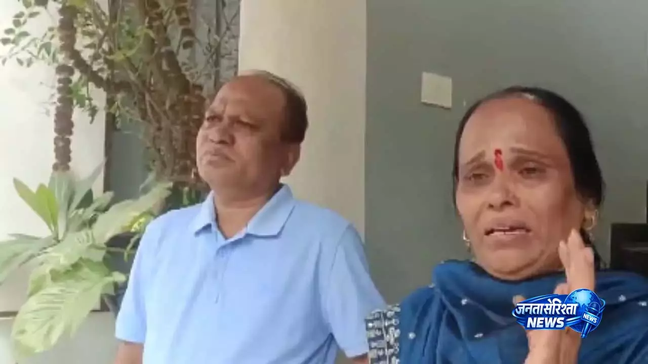 अभिजीत दिपके की वापसी का इंतजार, परिवार को मिली राहत अभिजीत दिपके की वापसी का इंतजार, परिवार को मिली राहत