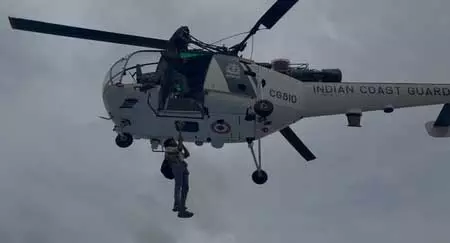 गुजरात और दादरा एवं नगर हवेली में बाढ़ राहत अभियान, इंडियन कोस्ट गार्ड ने 170 लोगों की बचाई जान
