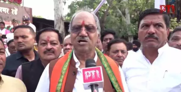 धर्मेंद्र प्रधान के इस्तीफ़े पर सांसद बृजमोहन अग्रवाल का बयान, video धर्मेंद्र प्रधान के इस्तीफ़े पर सांसद बृजमोहन अग्रवाल का बयान, video