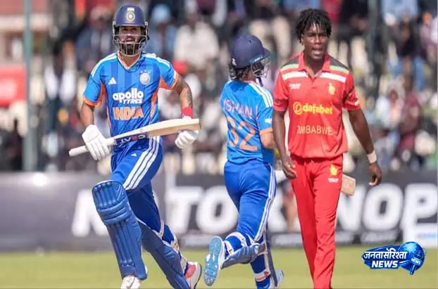 ईशान किशन की तूफानी पारी खत्म, 81 रन बनाकर आउट ईशान किशन की तूफानी पारी खत्म, 81 रन बनाकर आउट