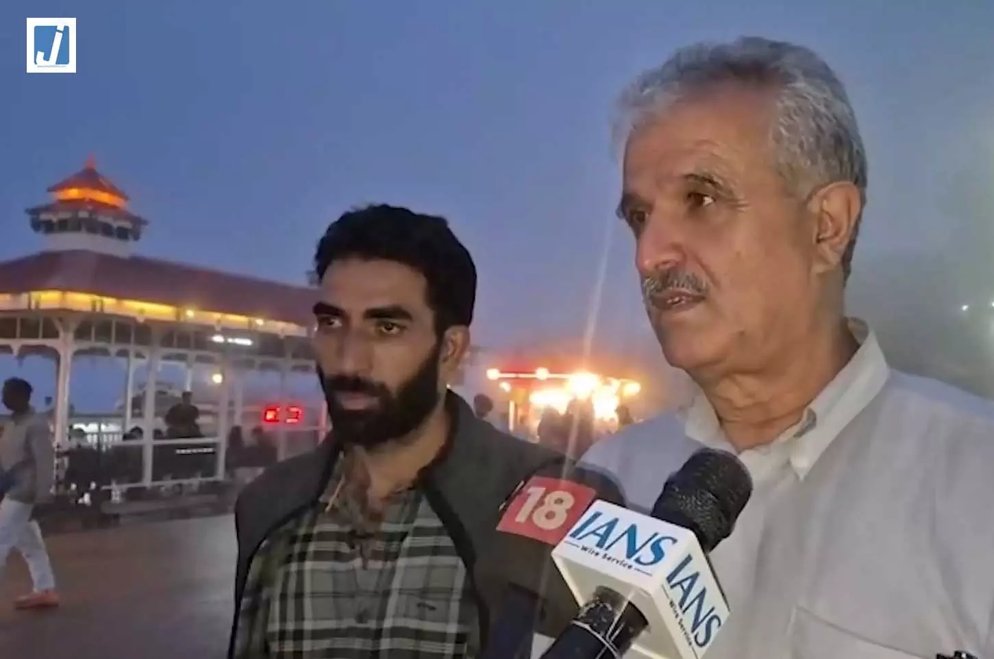 शिमला में कैंडल मार्च, संजय चौहान बोले: छात्रों और युवाओं के मुद्दों पर सभी संगठन एकजुट शिमला में कैंडल मार्च, संजय चौहान बोले: छात्रों और युवाओं के मुद्दों पर सभी संगठन एकजुट