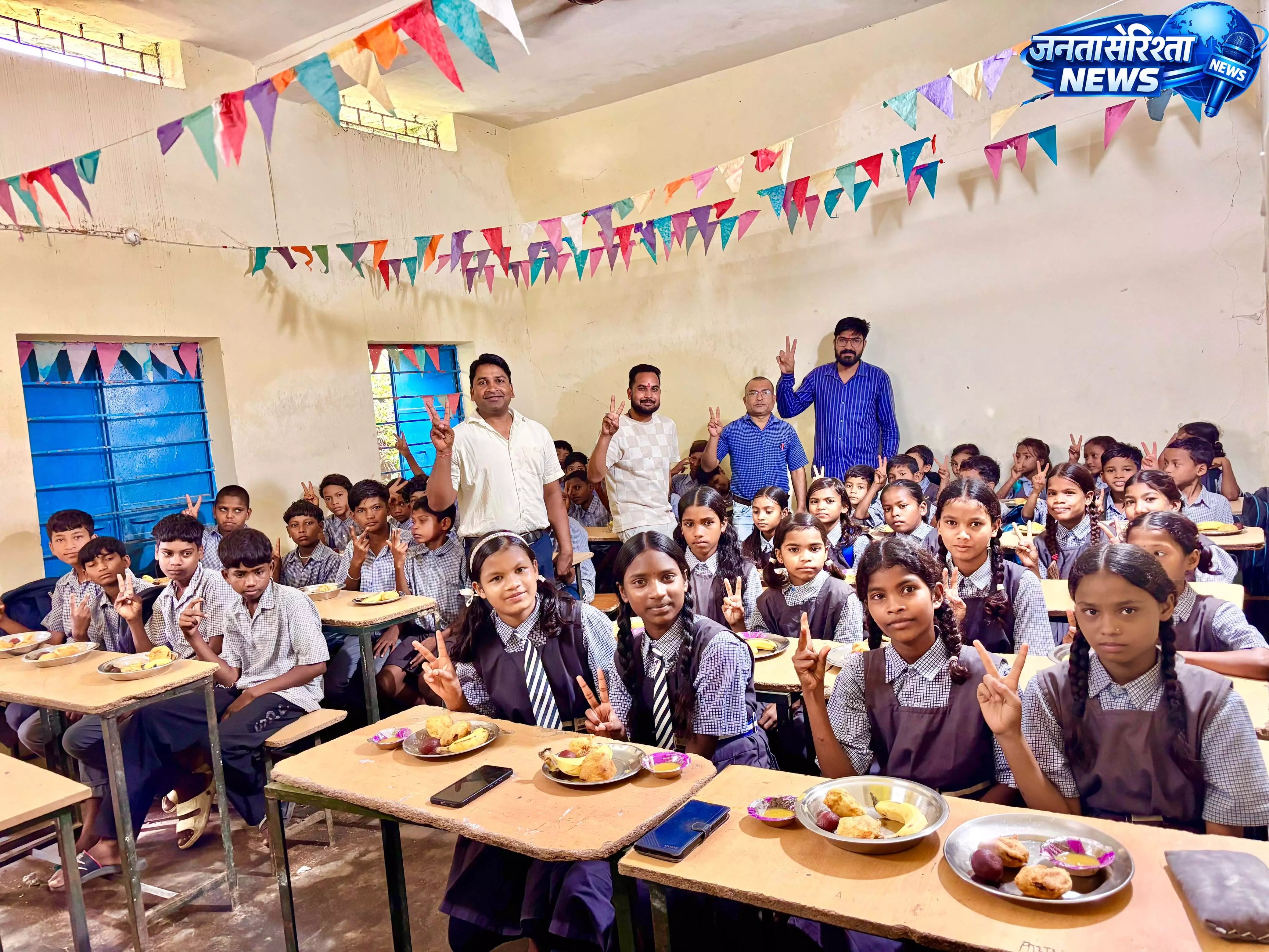 500 विद्यालयों में पोषण, पर्यावरण और सहभागिता का संगम, बैगलेस डे पर सूरजपुर की अनूठी पहल 500 विद्यालयों में पोषण, पर्यावरण और सहभागिता का संगम, बैगलेस डे पर सूरजपुर की अनूठी पहल