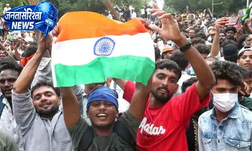 Delhi प्रधान का इस्तीफ़ा लोकतंत्र की जीत: AAP