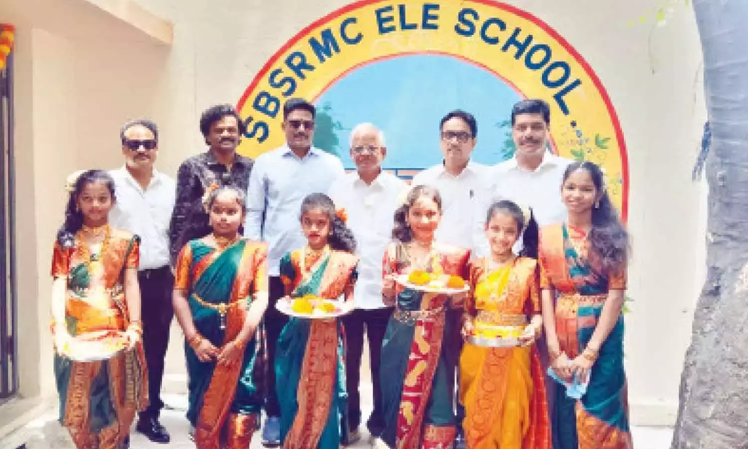 क्रेडाई विजयवाड़ा ने CSR पहल के तहत सरकारी स्कूल का नवीनीकरण किया क्रेडाई विजयवाड़ा ने CSR पहल के तहत सरकारी स्कूल का नवीनीकरण किया