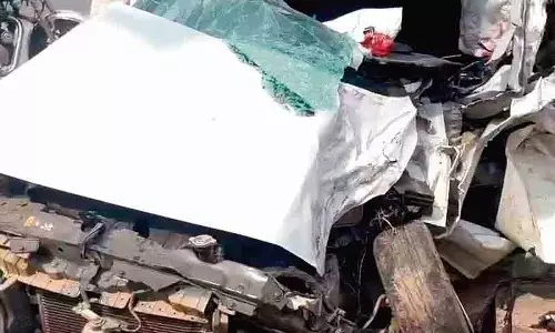 Jhajjar में सड़क हादसे में 2 युवकों की मौत Jhajjar में सड़क हादसे में 2 युवकों की मौत