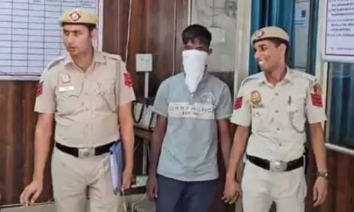 दिल्ली: मंडावली में पुलिस का शिकंजा, 6 मामलों में आरोपी स्नैचर को किया गिरफ्तार