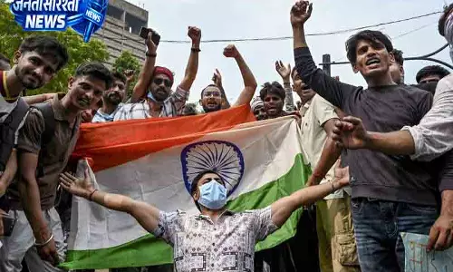 Srinagar प्रधान के इस्तीफे का राजनीतिक दलों ने किया स्वागत