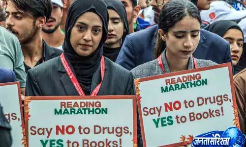 Jammu एलजी सिन्हा ने रीडिंग मैराथन को दिखाई हरी झंडी Jammu एलजी सिन्हा ने रीडिंग मैराथन को दिखाई हरी झंडी