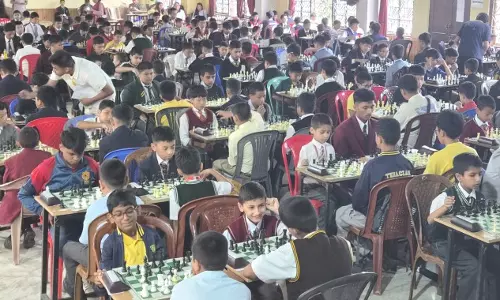इंटर-स्कूल चेस चैंपियनशिप में बना नया रिकॉर्ड, बड़ी संख्या में छात्रों ने लिया हिस्सा इंटर-स्कूल चेस चैंपियनशिप में बना नया रिकॉर्ड, बड़ी संख्या में छात्रों ने लिया हिस्सा