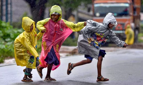 राजस्थान में मानसून की रफ्तार धीमी, पश्चिमी जिलों में बारिश का अलर्ट राजस्थान में मानसून की रफ्तार धीमी, पश्चिमी जिलों में बारिश का अलर्ट