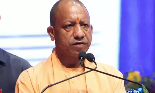 जो लोग भारत के विकास को पसंद नहीं करते, वे समाज में बंटवारा पैदा करने की कोशिश कर रहे हैं: UP CM