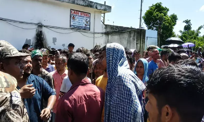 असम: स्टील फैक्ट्री में भीषण धमाका, हादसे में चार मजदूरों की गई जान