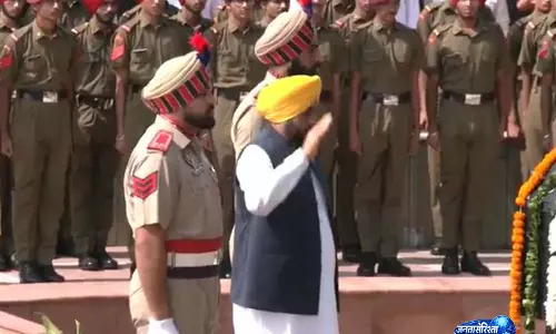 कारगिल विजय दिवस पर पंजाब CM ने सैनिकों की वीरता को किया सलाम कारगिल विजय दिवस पर पंजाब CM ने सैनिकों की वीरता को किया सलाम