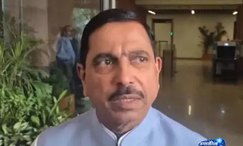 Pralhad Joshi ने संभाला शिक्षा मंत्रालय का कार्यभार, बोले पूरी जानकारी के बाद रखेंगे बात Pralhad Joshi ने संभाला शिक्षा मंत्रालय का कार्यभार, बोले पूरी जानकारी के बाद रखेंगे बात