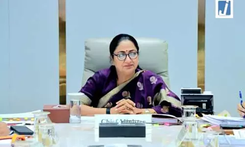 पेपर लीक जैसी अनियमितताओं पर कठोर कार्रवाई प्रधानमंत्री के ऐलान पर बोलीं दिल्ली सीएम पेपर लीक जैसी अनियमितताओं पर कठोर कार्रवाई प्रधानमंत्री के ऐलान पर बोलीं दिल्ली सीएम
