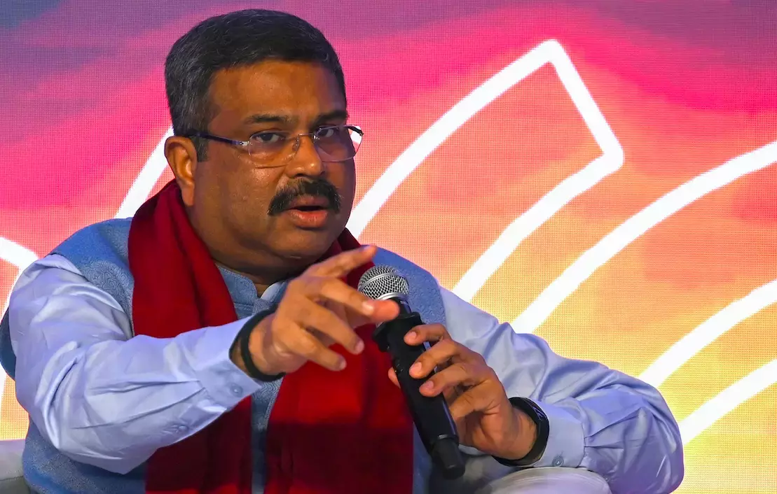 Telangana: केंद्रीय मंत्रियों ने धर्मेंद्र प्रधान के पद छोड़ने पर उनकी छात्र-केंद्रित विरासत की प्रशंसा की Telangana: केंद्रीय मंत्रियों ने धर्मेंद्र प्रधान के पद छोड़ने पर उनकी छात्र-केंद्रित विरासत की प्रशंसा की