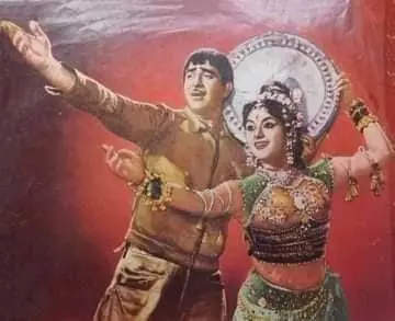 राजा रवि वर्मा की पेंटिंग्स से प्रेरित थे राज कपूर? जानिए कैसे फिल्मों में उतारीं अमर कलाकृतियां राजा रवि वर्मा की पेंटिंग्स से प्रेरित थे राज कपूर? जानिए कैसे फिल्मों में उतारीं अमर कलाकृतियां