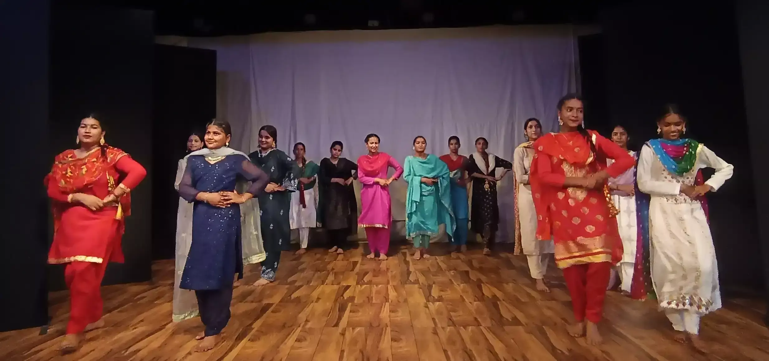 Mandi: मंडी में बाल रंगमंच कार्यशाला ने निखारी बच्चों की अभिनय प्रतिभा Mandi: मंडी में बाल रंगमंच कार्यशाला ने निखारी बच्चों की अभिनय प्रतिभा