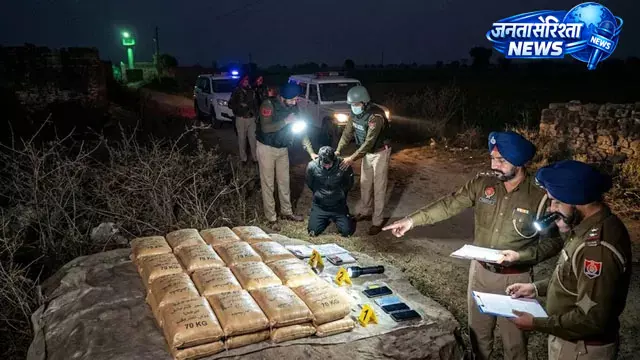 अमृतसर देहात पुलिस की बड़ी कार्रवाई, 10 किलो हेरोइन के साथ दो तस्कर गिरफ्तार अमृतसर देहात पुलिस की बड़ी कार्रवाई, 10 किलो हेरोइन के साथ दो तस्कर गिरफ्तार