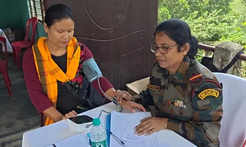 Assam राइफल्स ने डिमा हसाओ में 150 से ज़्यादा ग्रामीणों के लिए मुफ़्त हेल्थ कैंप लगाया Assam राइफल्स ने डिमा हसाओ में 150 से ज़्यादा ग्रामीणों के लिए मुफ़्त हेल्थ कैंप लगाया