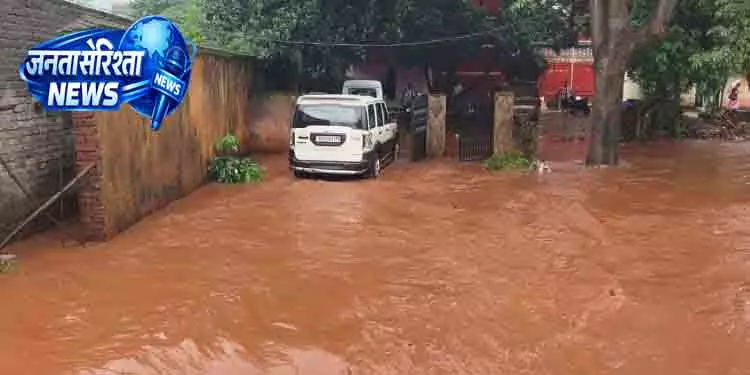 Banai बारिश का कहर, कोइडा में भरा पानी Banai बारिश का कहर, कोइडा में भरा पानी