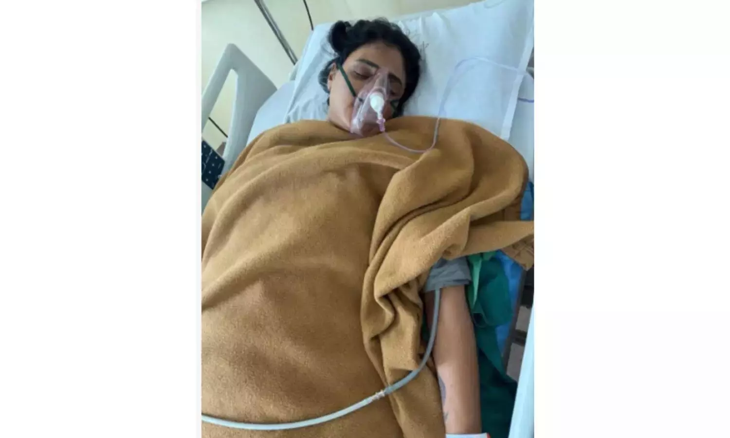 YS शर्मिला की सर्जरी सफल, नेताओं ने की जल्द स्वस्थ होने की कामना YS शर्मिला की सर्जरी सफल, नेताओं ने की जल्द स्वस्थ होने की कामना
