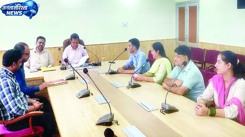 कंडाघाट में अध्यक्ष-उपाध्यक्ष का चुनाव टला कंडाघाट में अध्यक्ष-उपाध्यक्ष का चुनाव टला