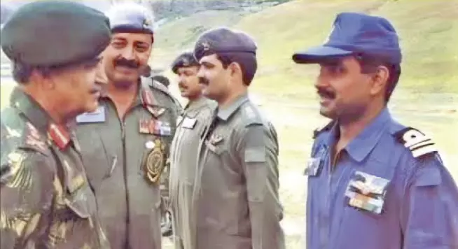 कारगिल विजय दिवस: वास्को के नेवी पायलट की जांबाजी और चीता की उडान कारगिल विजय दिवस: वास्को के नेवी पायलट की जांबाजी और चीता की उडान