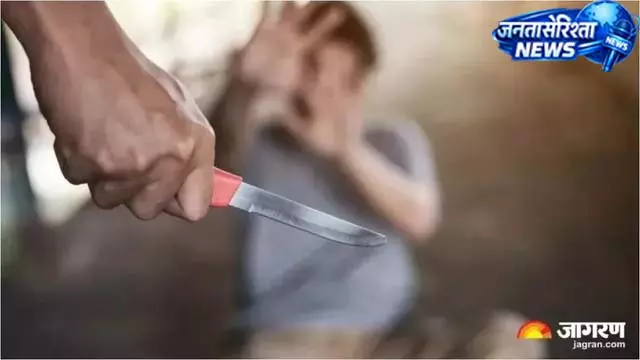 बंगाल में सनसनीखेज वारदात, चाकूबाजी में युवक की जान गई बंगाल में सनसनीखेज वारदात, चाकूबाजी में युवक की जान गई
